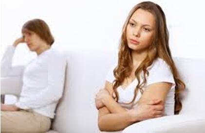 common causes of feeling lonely in marriage 